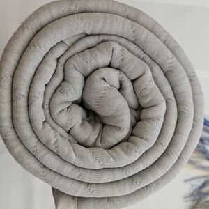 United POLARIS SAKS 5TH AVENUE BLANKET